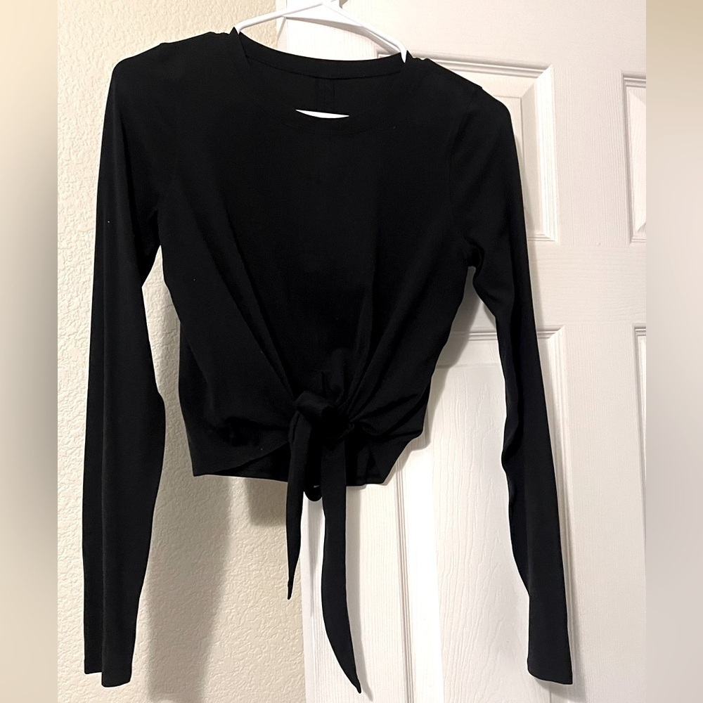 Lululemon cropped long sleeve